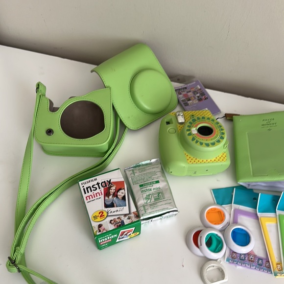 Fujifilm mini instant camera. Great condition - Picture 4 of 10